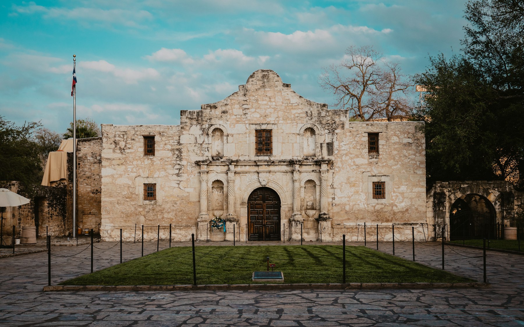 The limestone facade of the Alamo church in San Antonio Texas